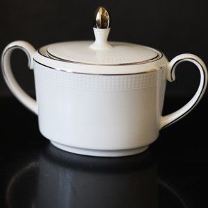 Vera Wang Blanc sur Blanc sugar bowl